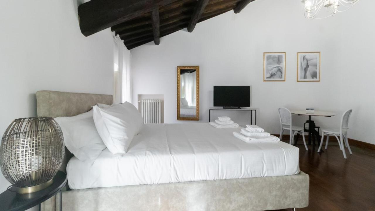 Italianway - Barberini Elegantia Apartments Roma Екстер'єр фото