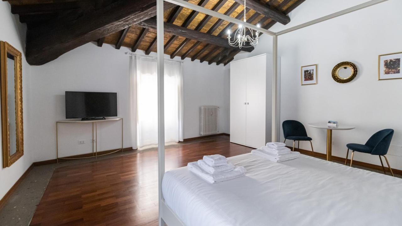 Italianway - Barberini Elegantia Apartments Roma Екстер'єр фото