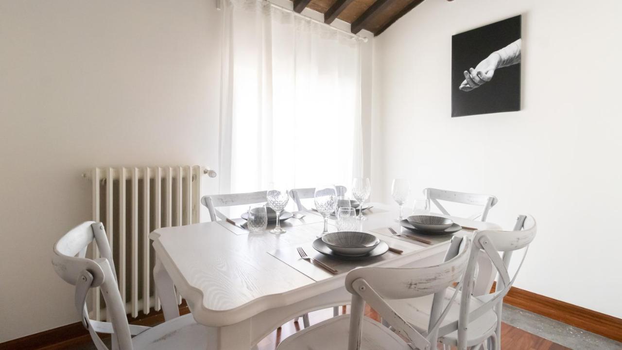 Italianway - Barberini Elegantia Apartments Roma Екстер'єр фото