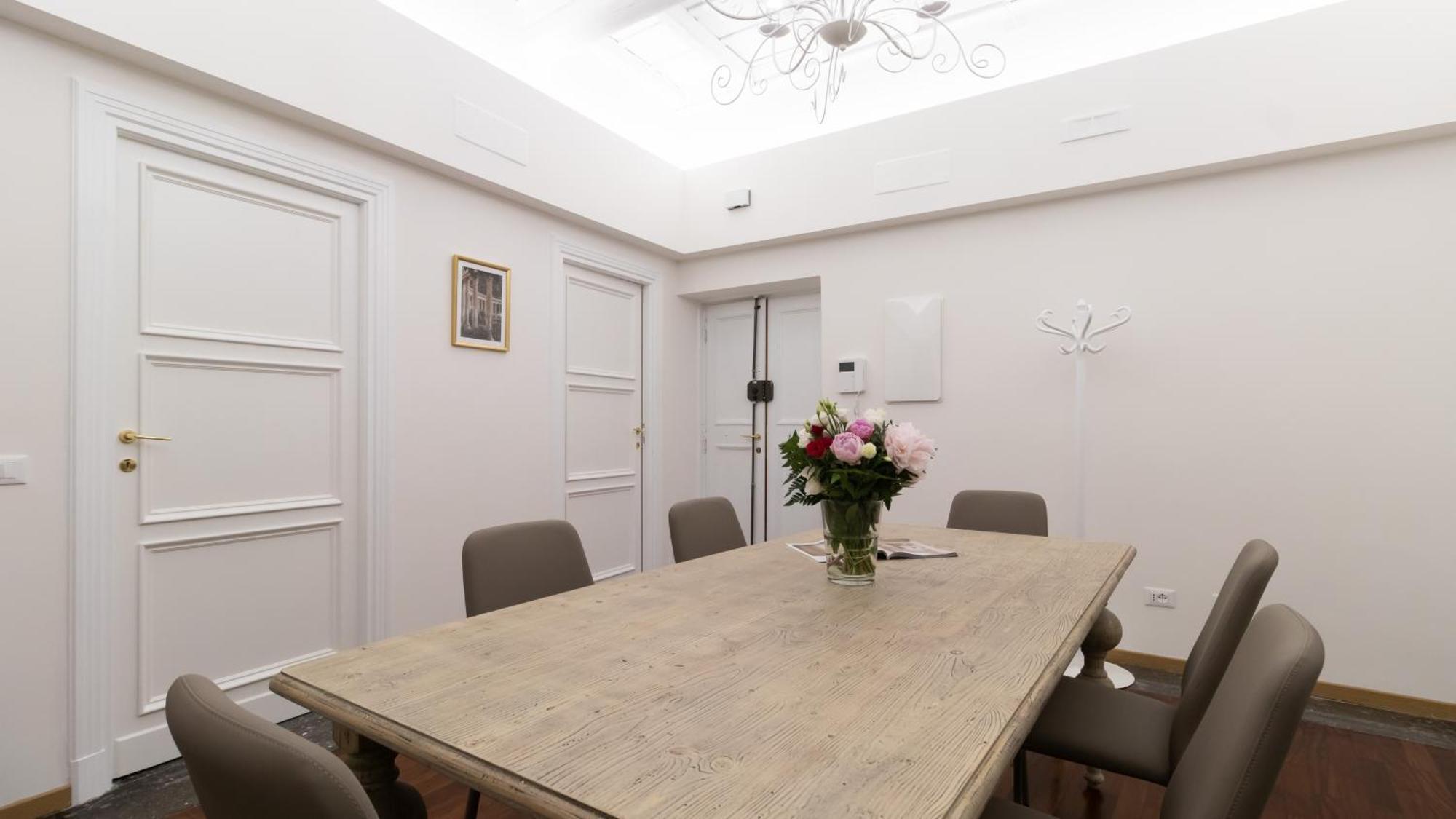 Italianway - Barberini Elegantia Apartments Roma Номер фото