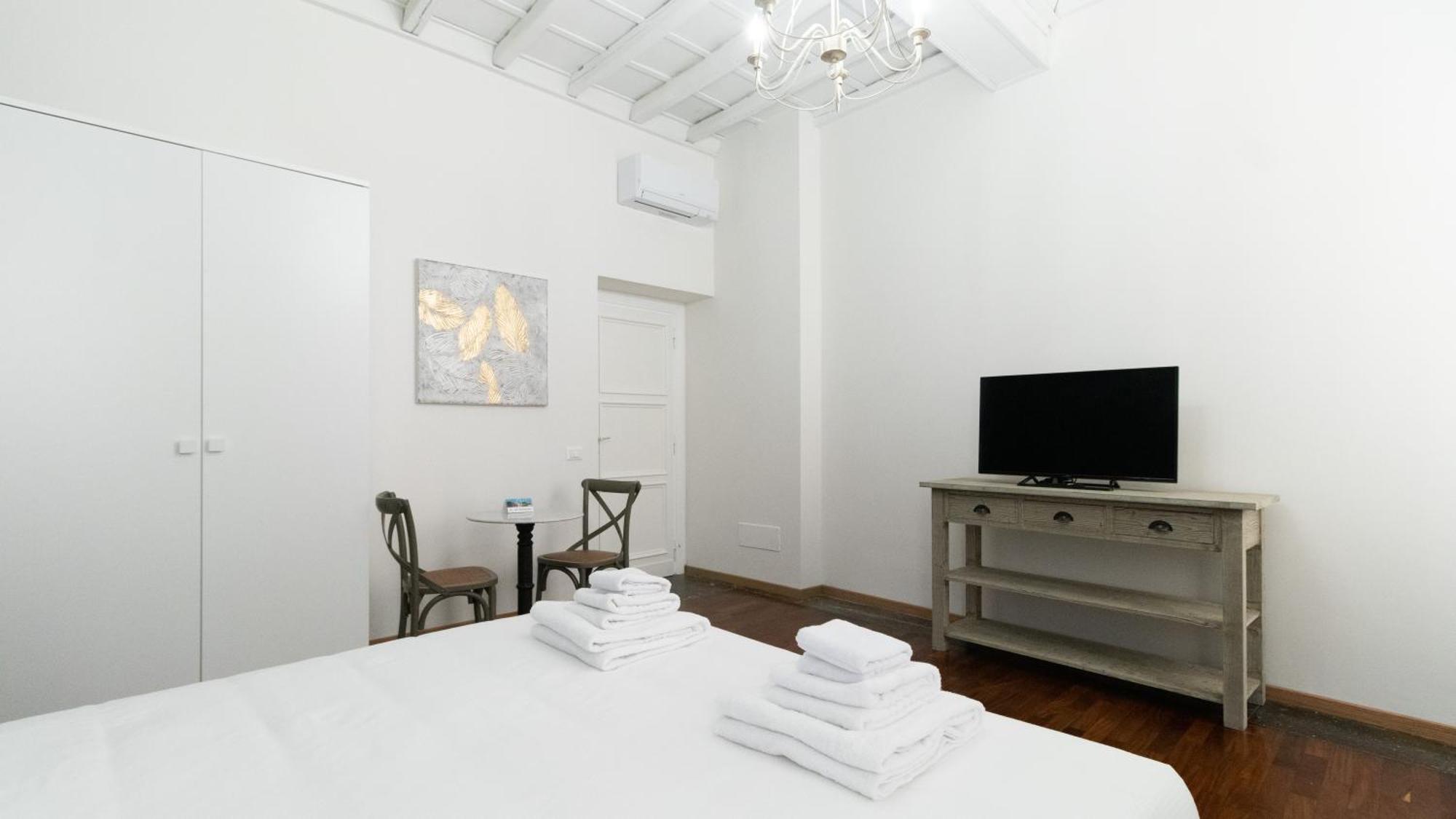 Italianway - Barberini Elegantia Apartments Roma Номер фото